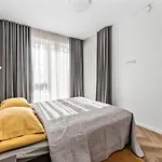 Modern 50m2 Flat By Japanese Garden, 3rd Floor