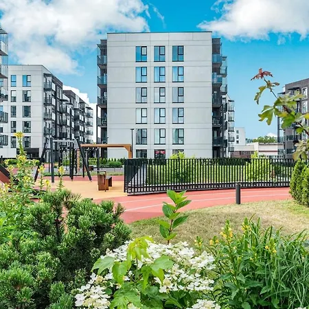 Апартаменты Modern 50m2 Flat By Japanese Garden, 3rd Floor