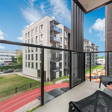 Modern 50m2 Flat By Japanese Garden, 3rd Floor Apartment Vilnius