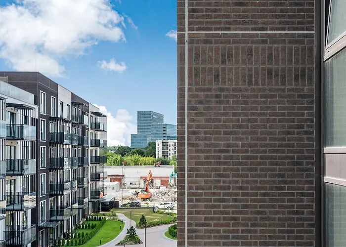 Modern 50m2 Flat By Japanese Garden, 3rd Floor *