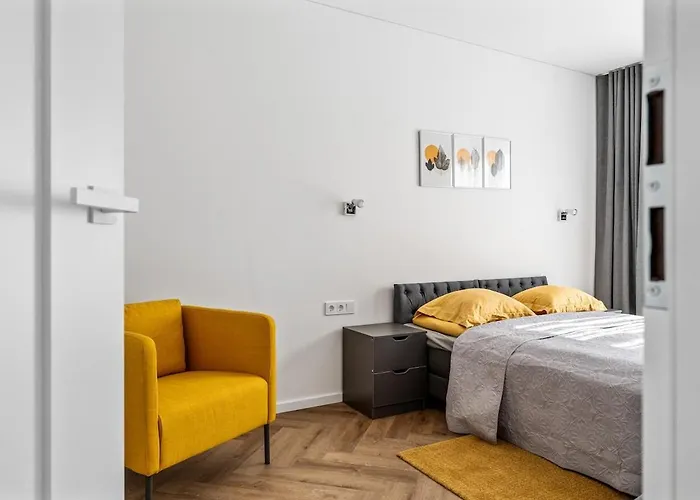 Modern 50m2 Flat By Japanese Garden, 3rd Floor Apartament *