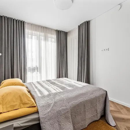 Modern 50m2 Flat By Japanese Garden, 3rd Floor