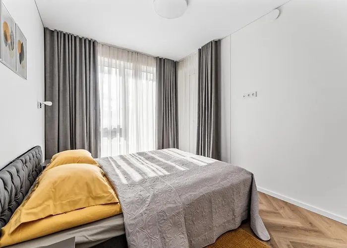 Modern 50m2 Flat By Japanese Garden, 3rd Floor