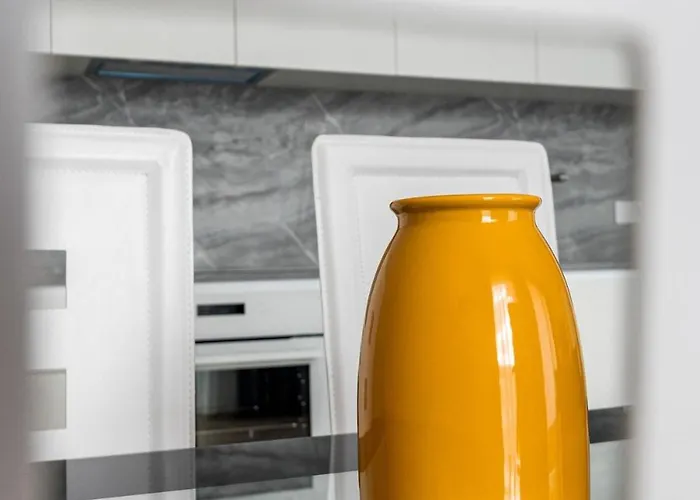 Modern 50m2 Flat By Japanese Garden, 3rd Floor Apartamento *